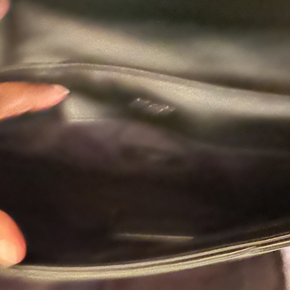 Brand NEW YSL - Picture 3 of 4